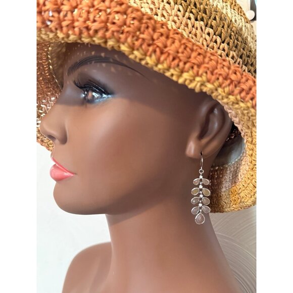 Leaf Like Cz Earrings - Picture 5 of 5